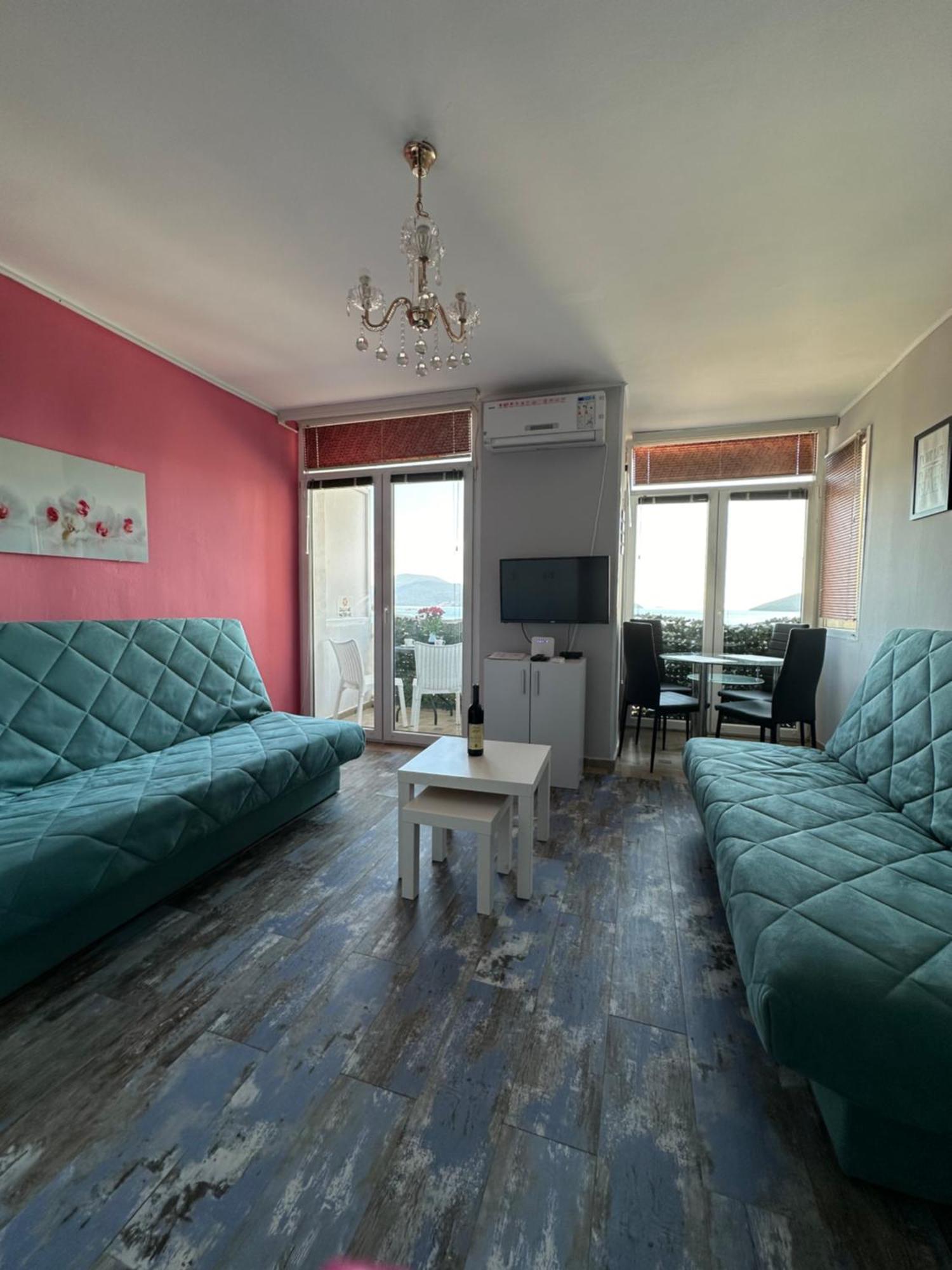 Sea Apartment Igalo แฮร์เซ็ก-โนวี ภายนอก รูปภาพ